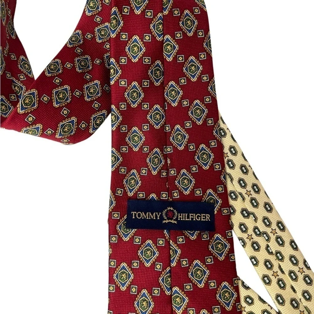 NWOT Vintage Tommy Hilfiger 100% Silk Tie